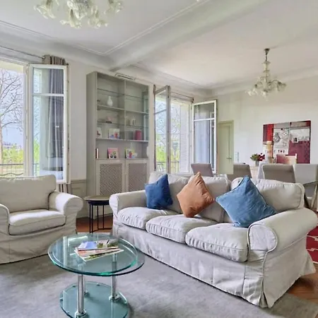Bright And Chic Haussmannian Porte Maillot Appartement *
