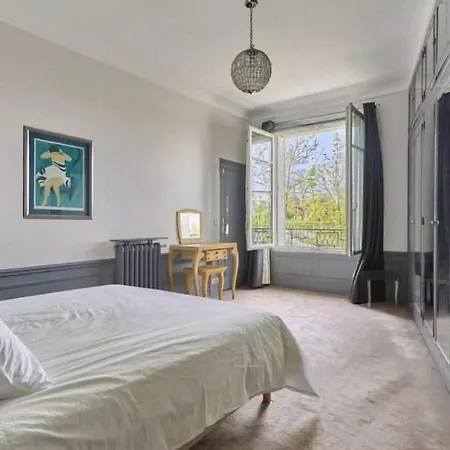 Bright And Chic Haussmannian Porte Maillot Appartement *